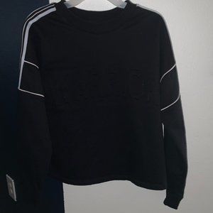 no boundaries cropped sweatshirt